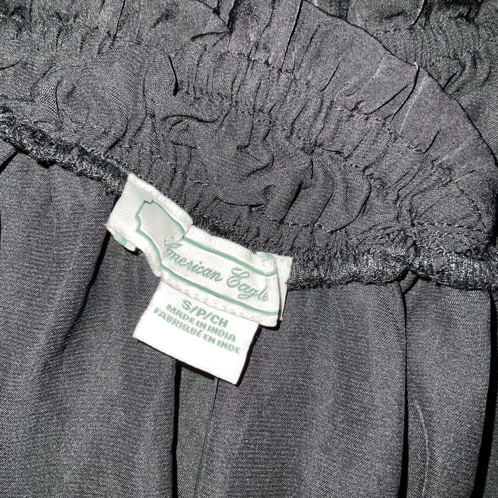 American Eagle Outfitters Black Satin Cropped Cami Top Size Small - Picture 2 of 6